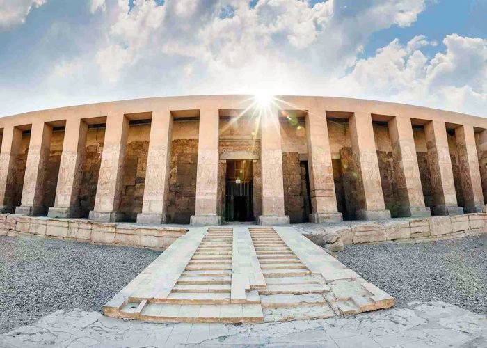 Una Splendida Immagine Del Tempio Di Abido A Luxor