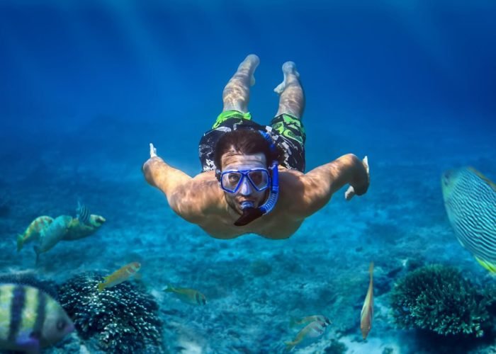 Bellissima Foto Di Un Uomo Che Fa Immersione